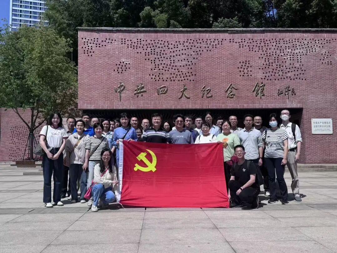 1783647794433827.jpg 7.9两优一先2.jpg